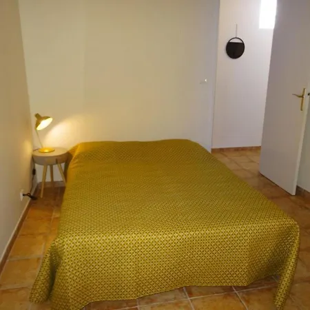 Maison Hyeres, 4 Pieces, 6 Personnes - Fr-1-335-104 * Hyères